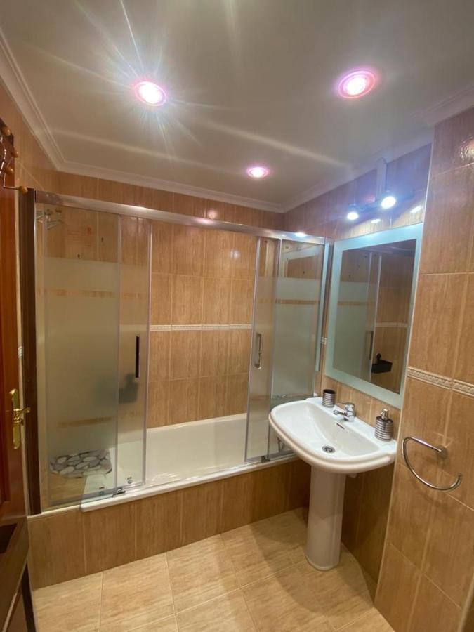 Apartamento En Complejo Residencial Rovacias Comillas Exterior photo
